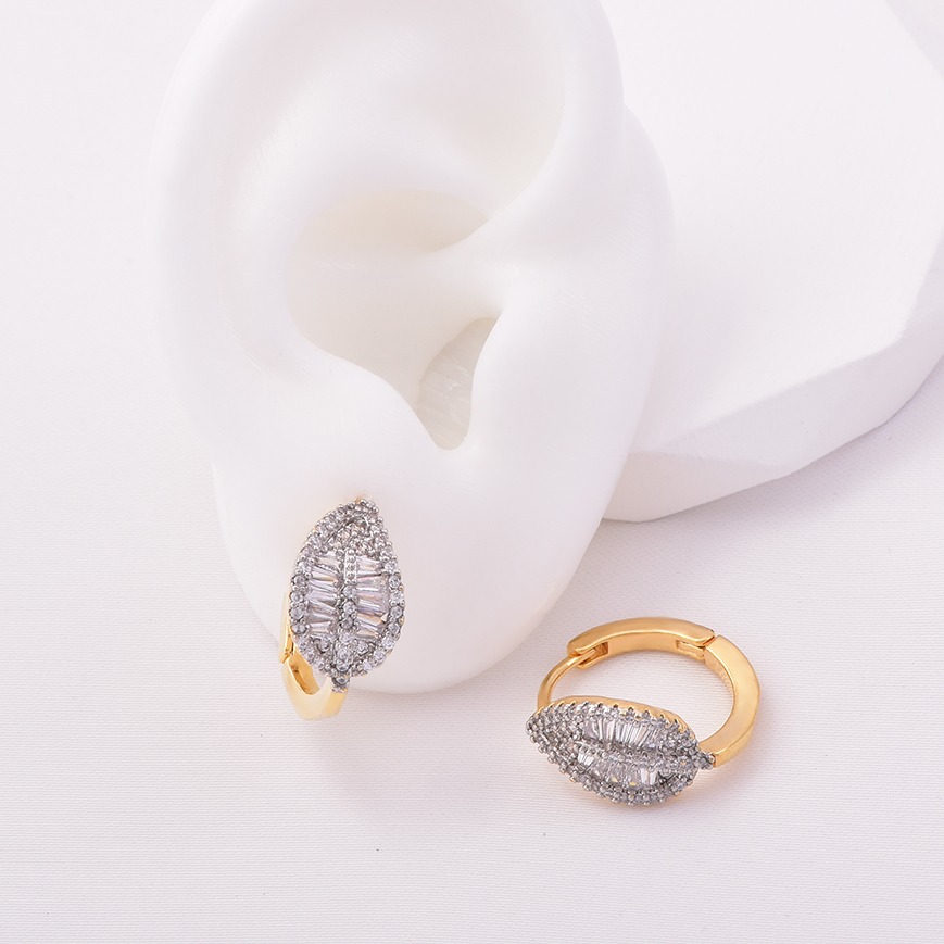 Aretes huggies 1449