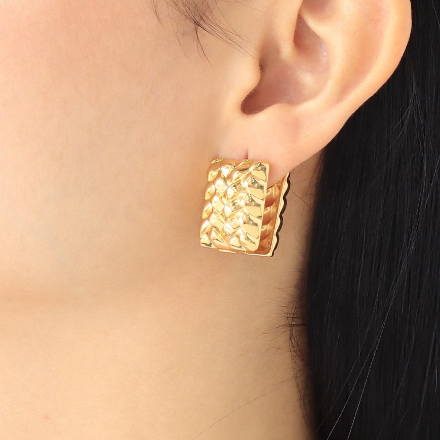 Aretes huggies 3224