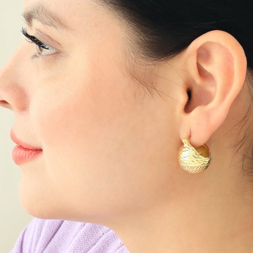 Aretes huggies 8026 dorado
