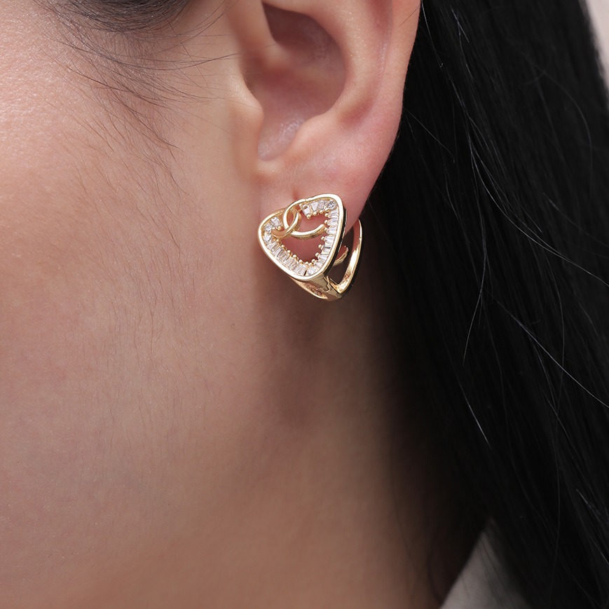 Aretes huggies 3030 dorado