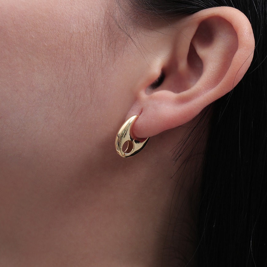 Aretes huggies 1711 dorado