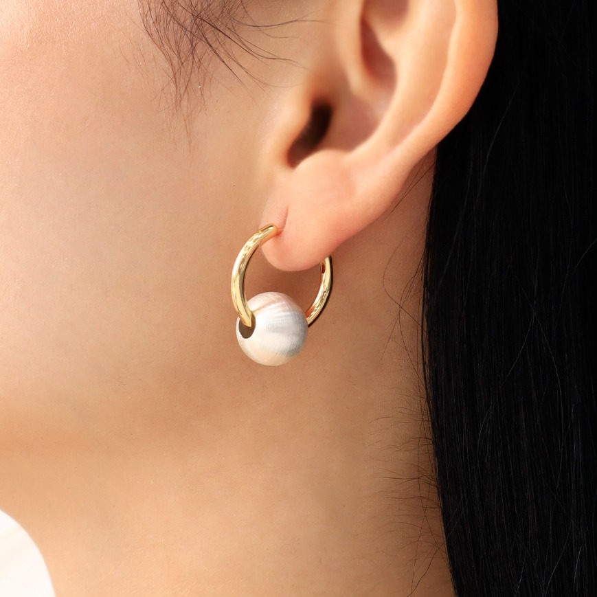 Aretes huggies 7411 dorado