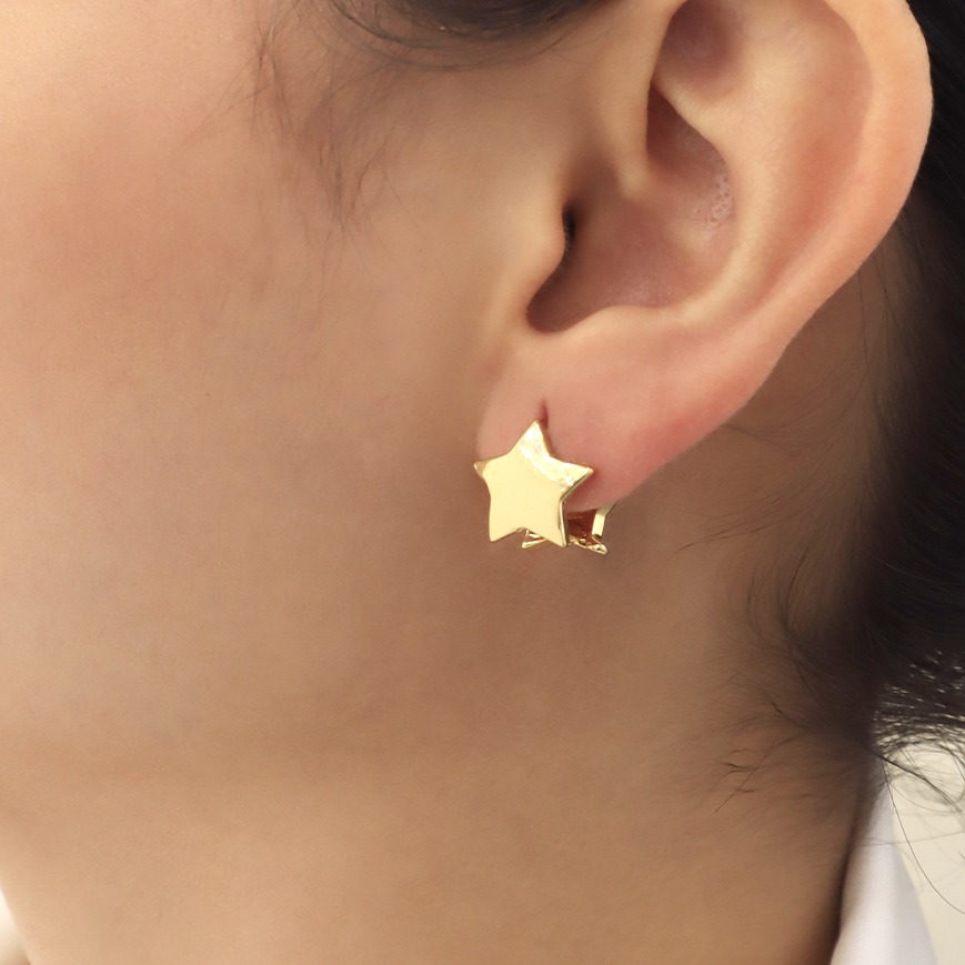 Aretes huggies 2020 dorado