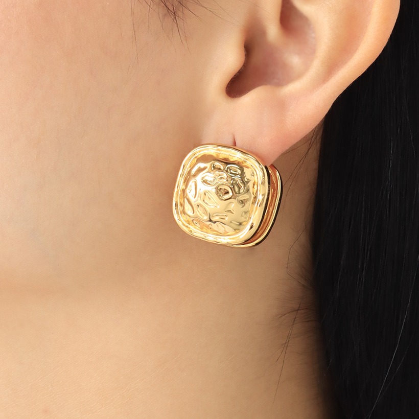 Aretes huggies 3226 dorado