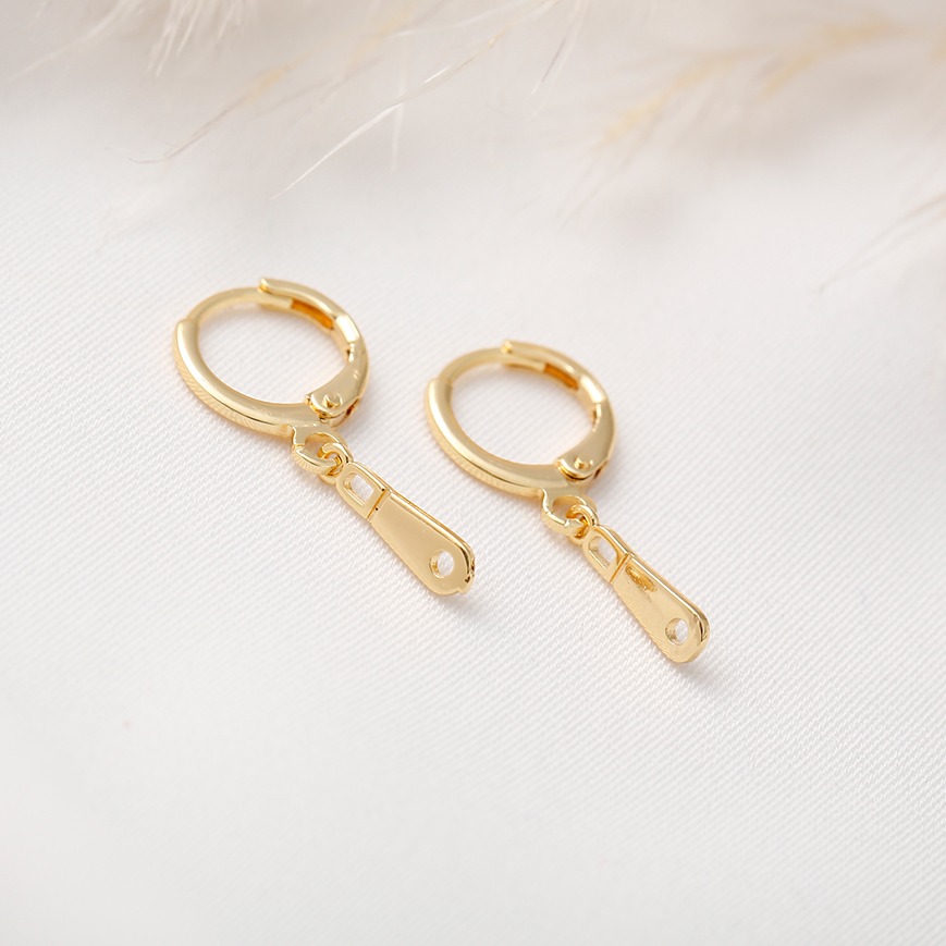 Aretes huggies 2048