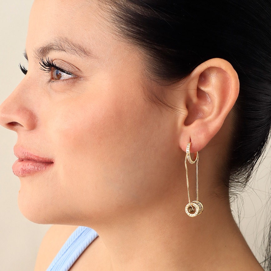 Aretes huggies 2526