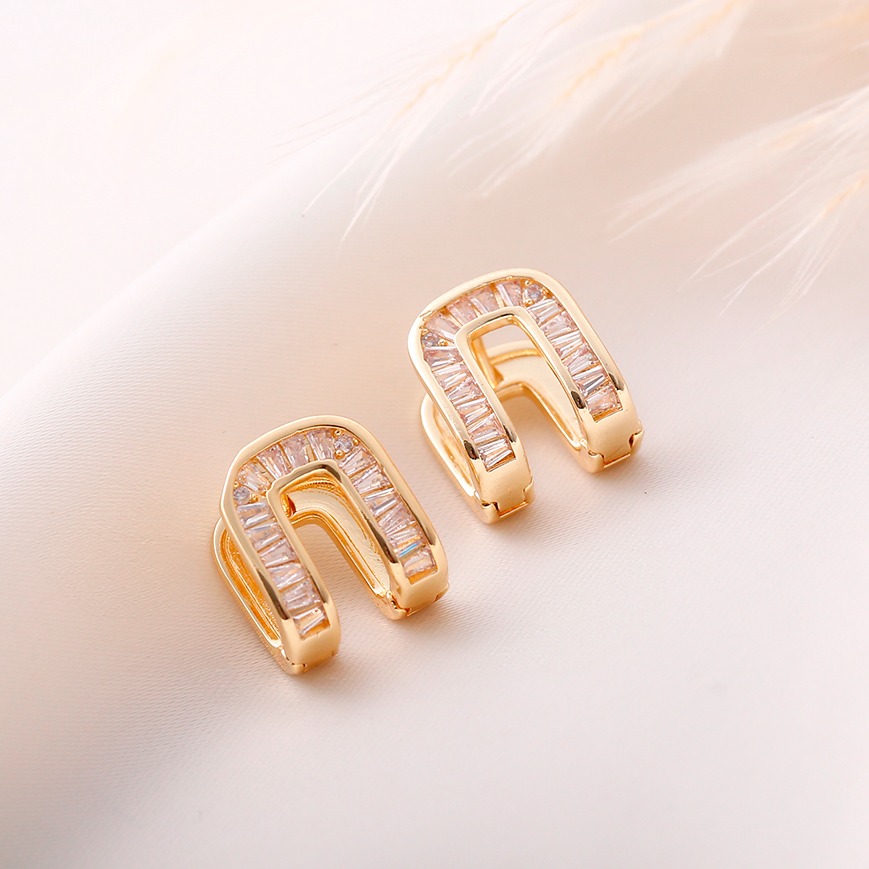 Aretes huggies 1325
